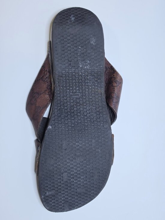 Gucci Guccissima Leather GG Monogram Wooden Cross Over Slide Sandals Sz. 9.5 USA main image 14